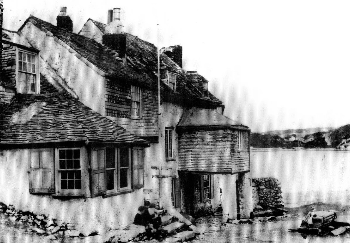 The Passage House, Cattedown