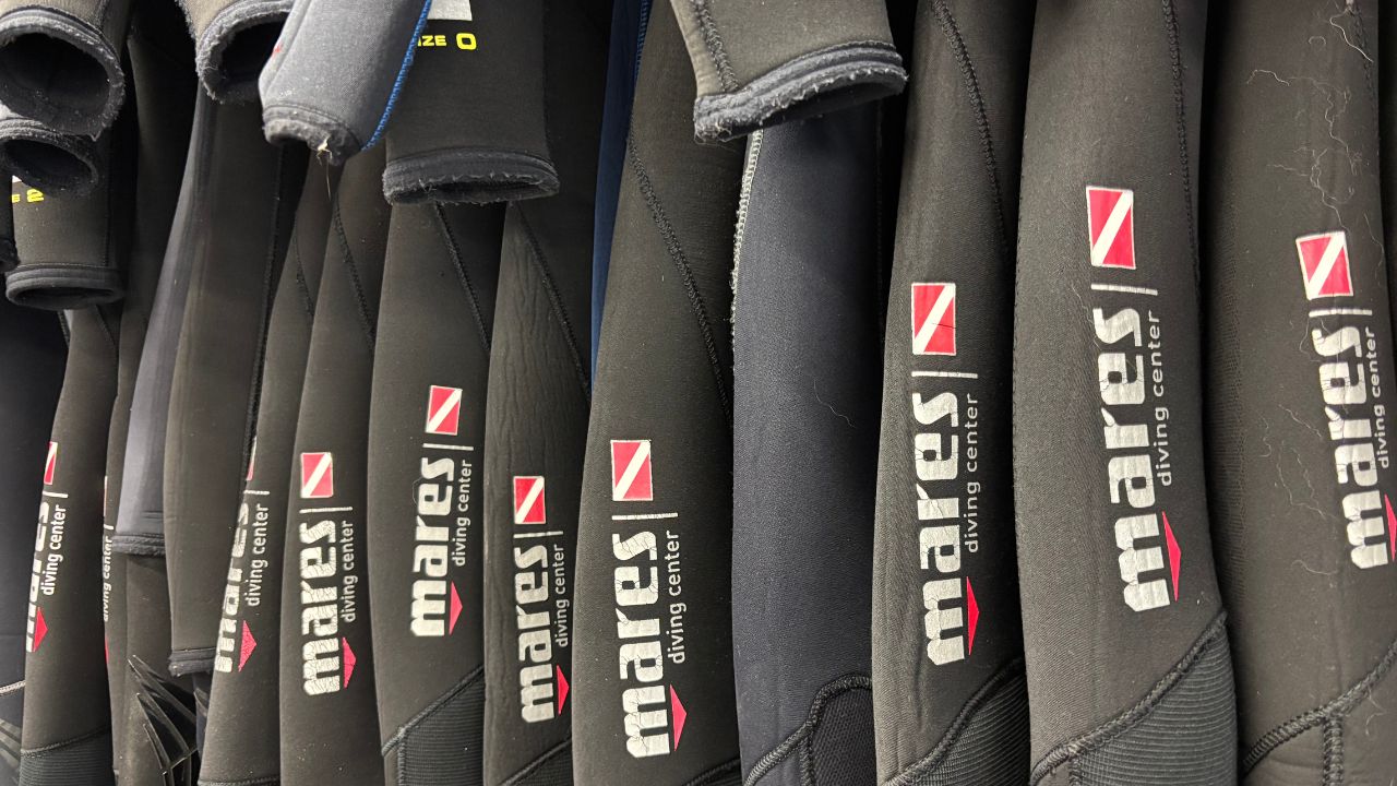 Approved used diving equipment – regulators, BCDs, suits and cylinders